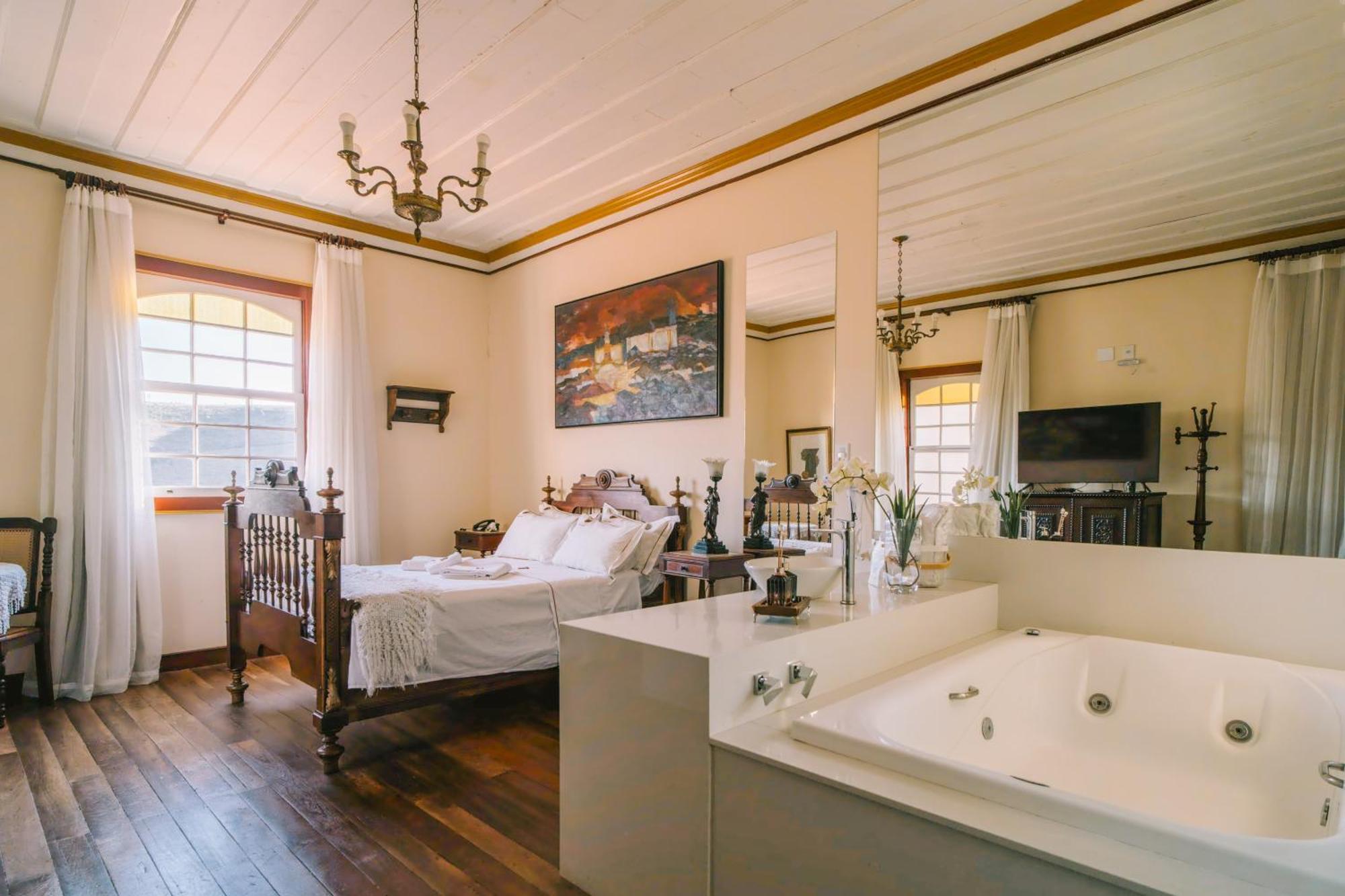 Suite Hot Tub